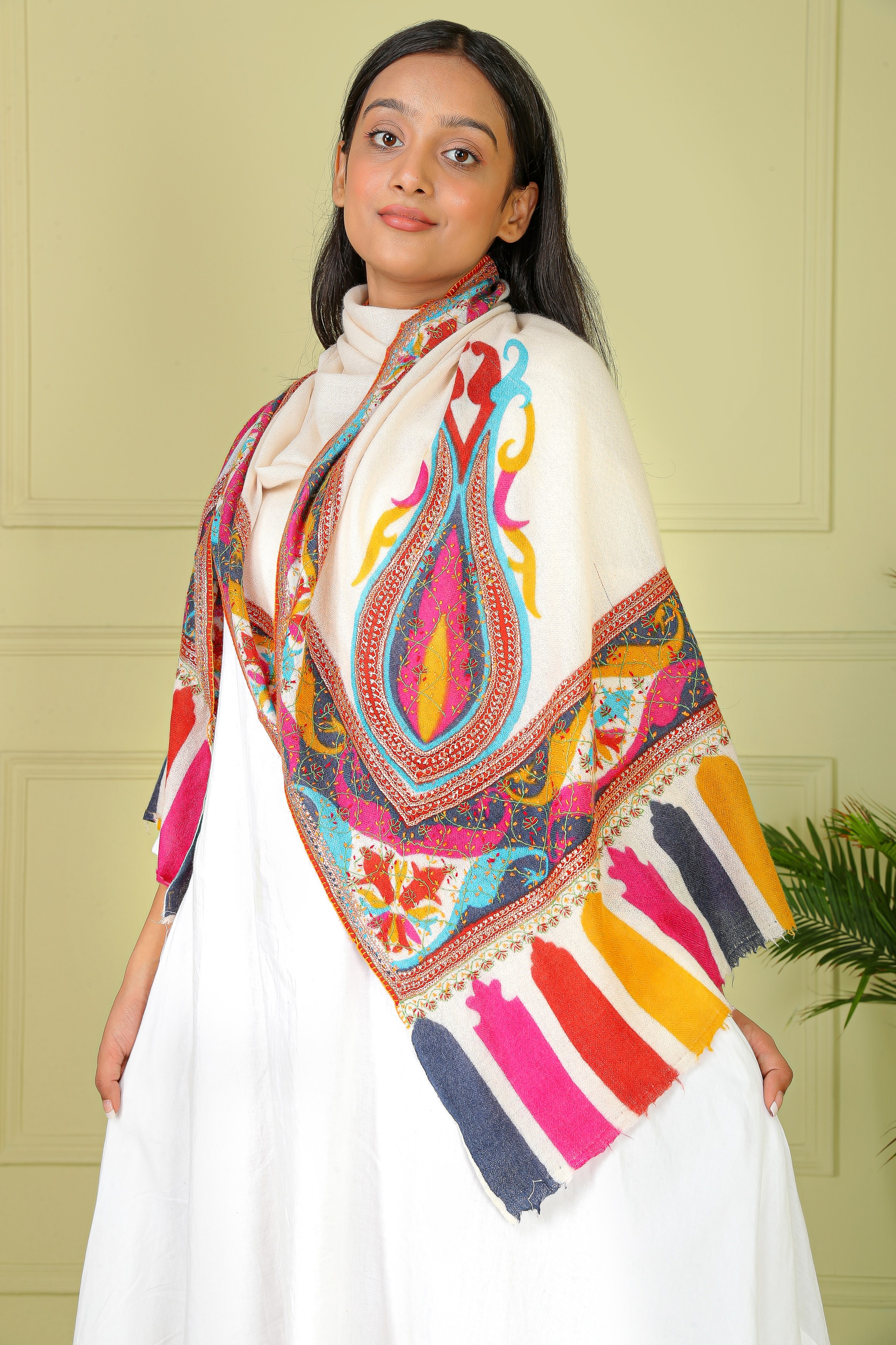 Pure pashmina shawl with kalamkari side work