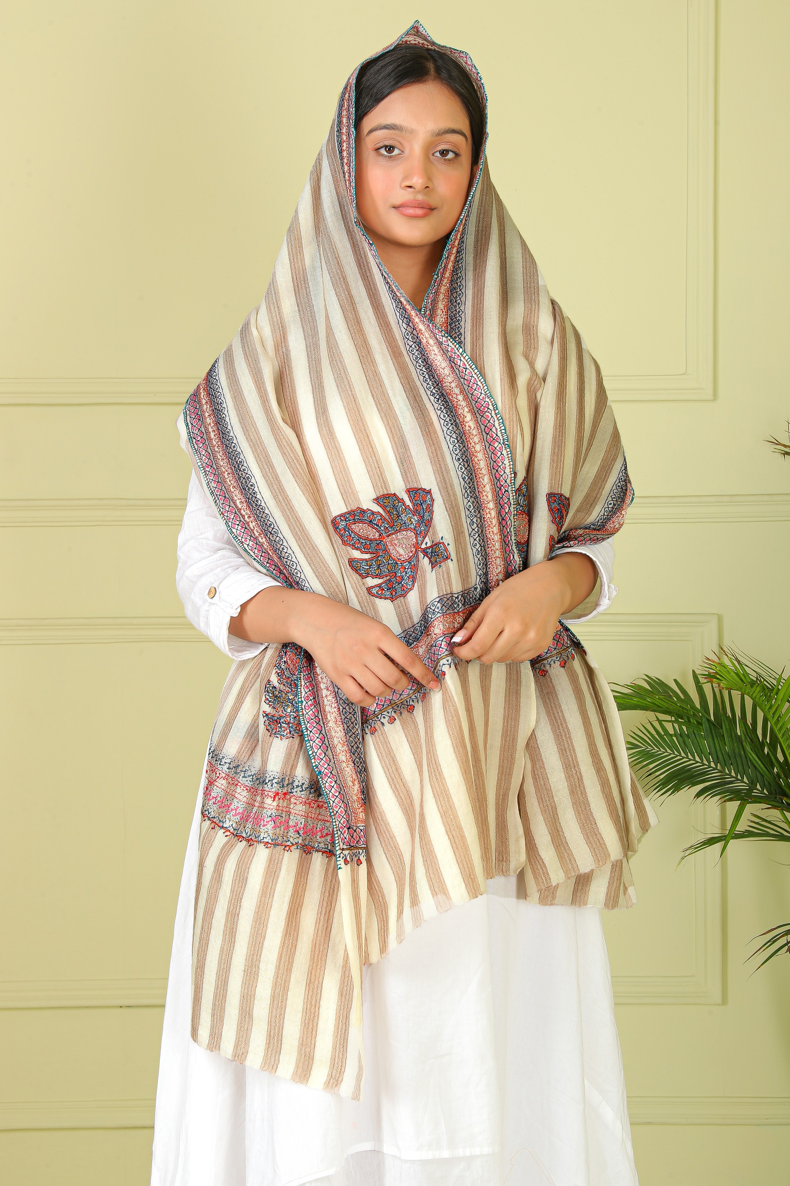 Sozni women shawl with Tila and Embroidery